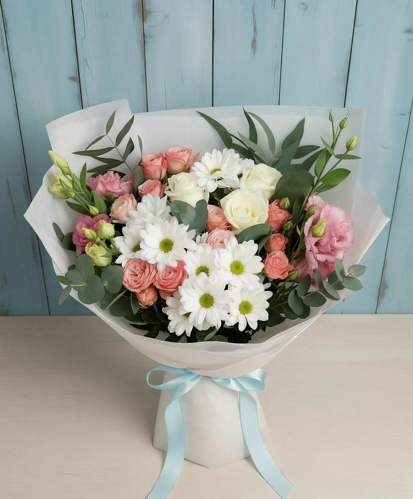 Букет цветов из: Розы, Лизиантусы и Хризантемы в Верхотурье