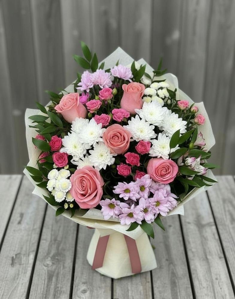 Букет цветов из: Альстромерии, Гвоздики, Розы и Хризантемы в Верхотурье