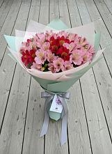 Букет цветов из:  Альстромерии в Верхотурье