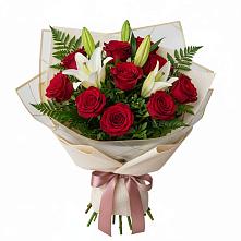 Букет цветов из:  Лилии и Розы в Верхотурье