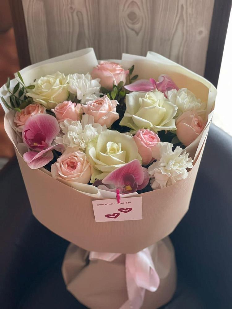 Букет цветов из: Орхидеи, Розы и Гвоздики в Верхотурье