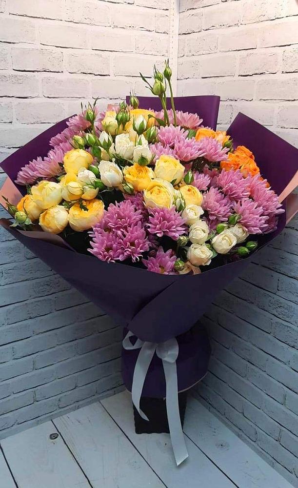 Букет цветов из: Хризантемы и Розы в Верхотурье
