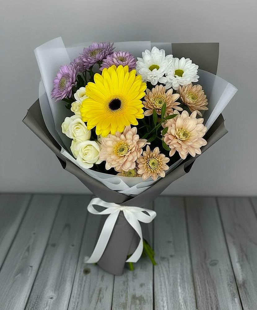 Букет цветов из: Розы, Герберы и Хризантемы в Верхотурье