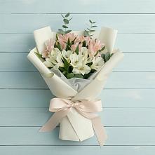 Букет цветов из:  Альстромерии в Верхотурье