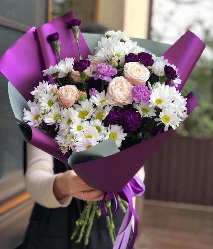Букет цветов из: Хризантемы, Гвоздики и Розы в Верхотурье