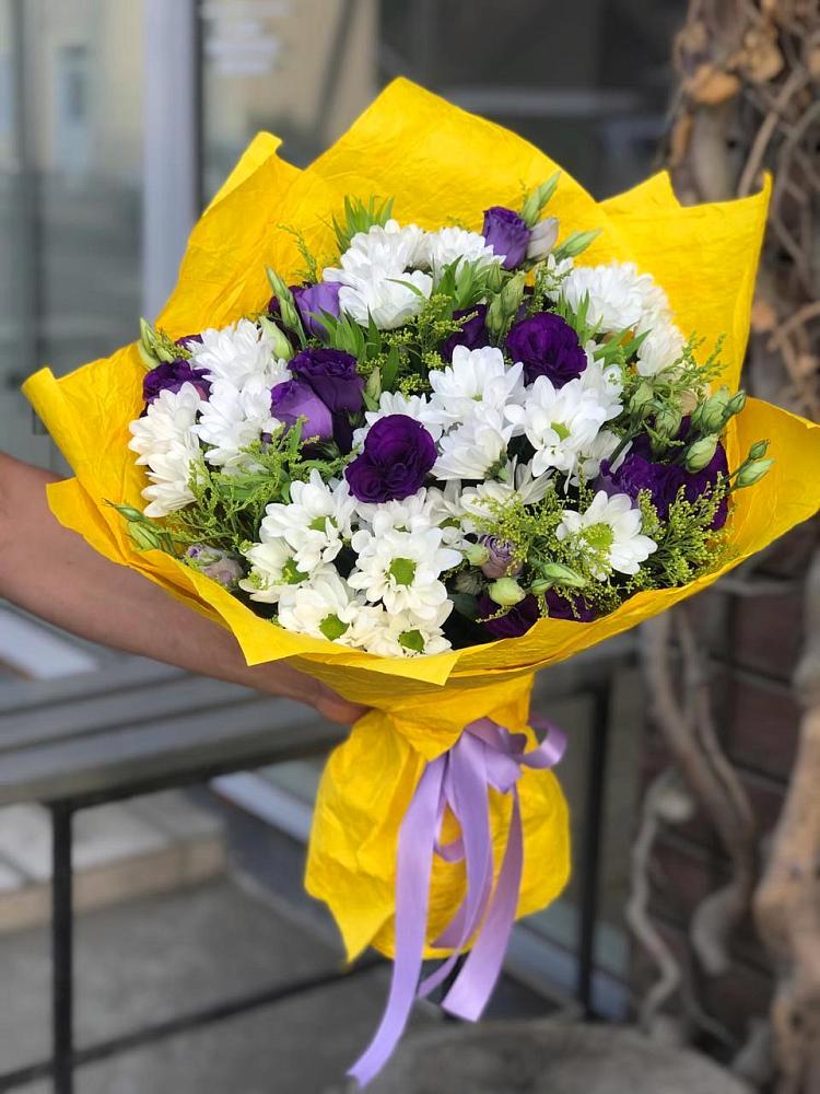 Букет цветов из: Ирисы, Хризантемы и Ромашки в Верхотурье