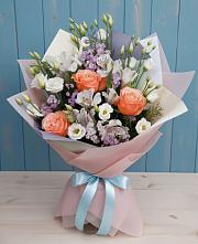 Букет цветов из:  Лизиантусы, Розы, Альстромерии и Гипсофила #REPLACE_PRED# Верхотурье