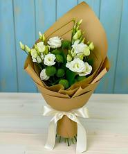 Букет цветов из:  Хризантемы и Лизиантусы в Верхотурье