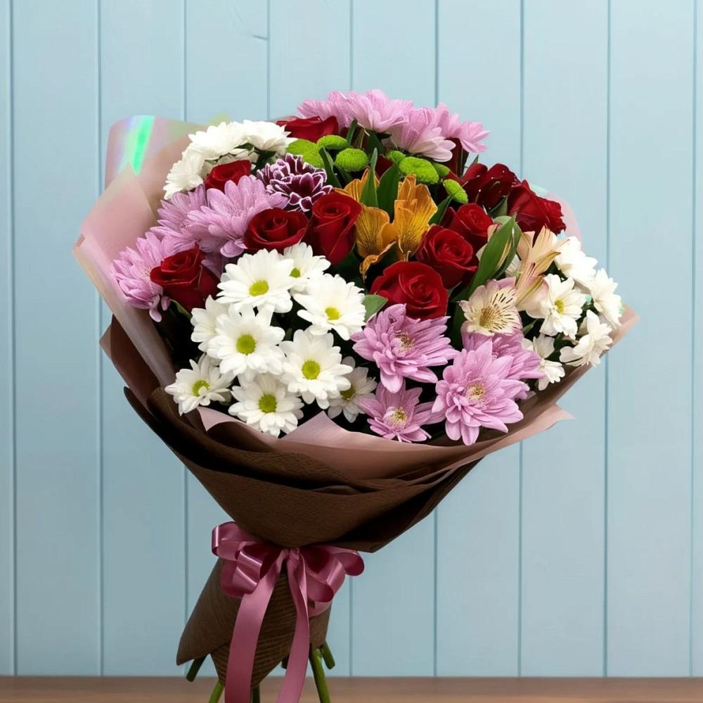Букет цветов из: Розы, Хризантемы и Альстромерии в Верхотурье