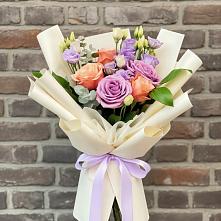 Букет цветов из:  Лизиантусы и Розы #REPLACE_PRED# Верхотурье