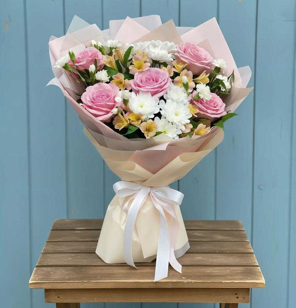 Букет цветов из: Гвоздики, Орхидеи и Розы в Верхотурье