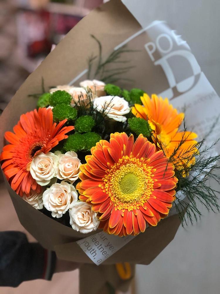 Букет цветов из: Герберы, Хризантемы и Розы в Верхотурье